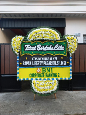 Papan Bunga Duka di Nainggolan